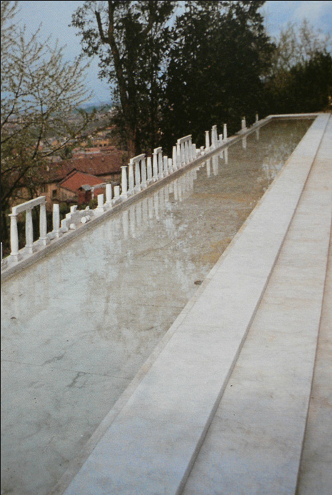 Anne & Patrick Poirier
Jarden U.A. à Turin, 1995-97
Vasca con colonnato in pentelico